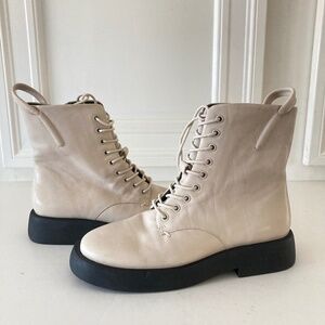 10 A-Ellera Chelsea Franco Sarto Ivory/Blck Lace-Up Combat Military Anthropology